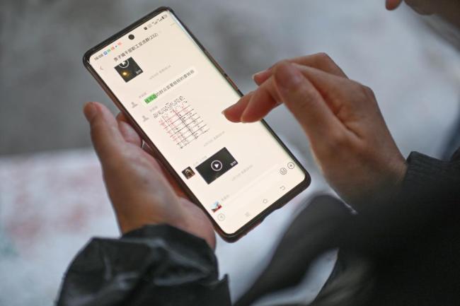 女干部紧急转移村民1小时后山体滑坡 5000立方米土石倾泻零伤亡