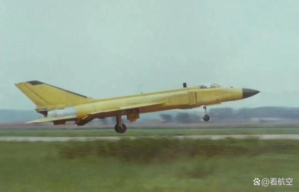 鼎泽配资 首飞41载，歼8Ⅱ“这四大件”永流传